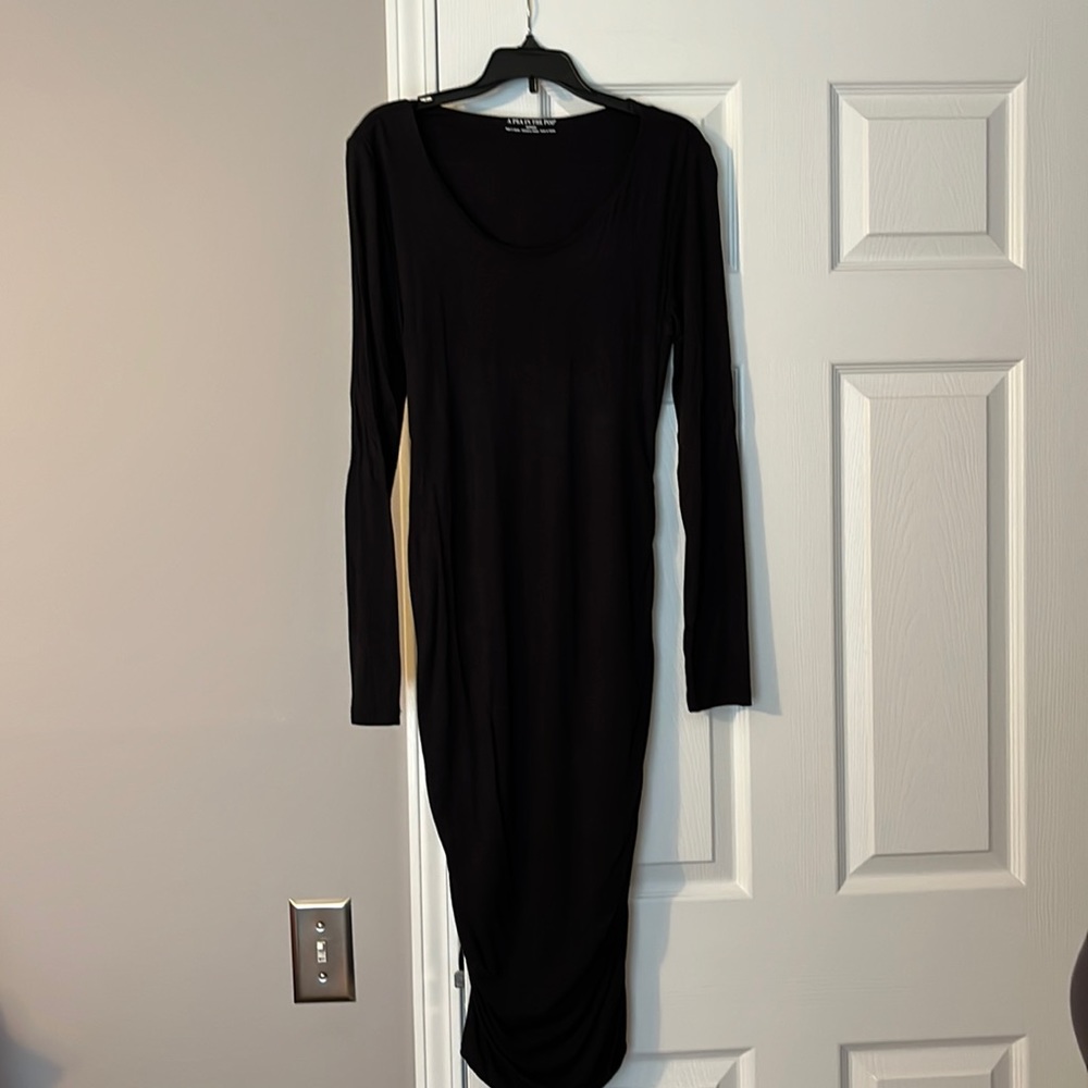 A Pea in the Pod Black Long Sleeve Dress